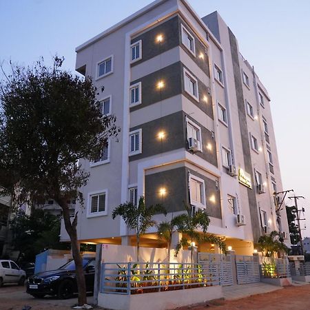 Hotel Urban Sleep Airport Zone Shamshabad Eksteriør billede